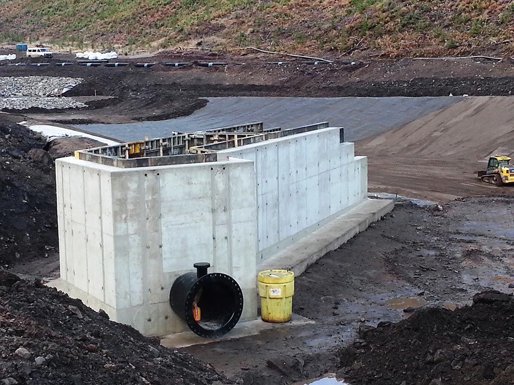 Dry Creek Diversion, Sparwood, BC CIF Construction Ltd.