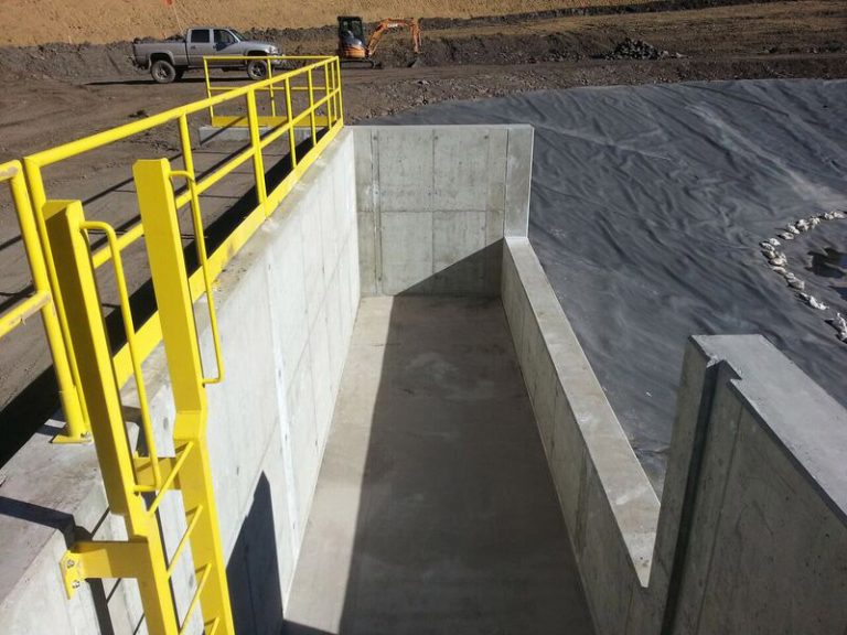 Dry Creek Diversion, Sparwood, BC CIF Construction Ltd.